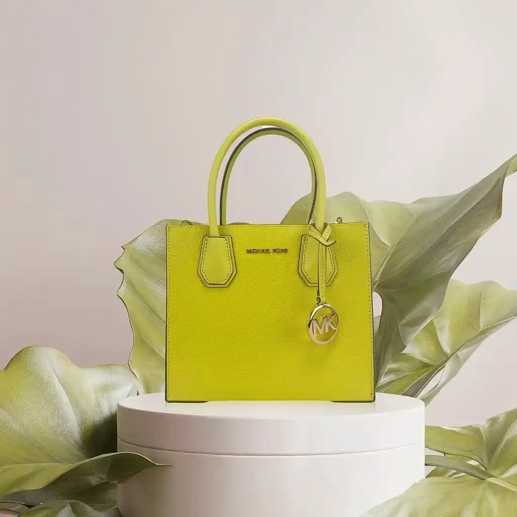 stylish_handbag_CM_Fashion_womens_clothing_trend