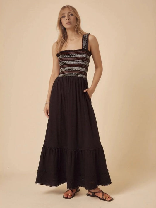 Tiered Siany Dress for Effortless Elegance and Versatile Styling