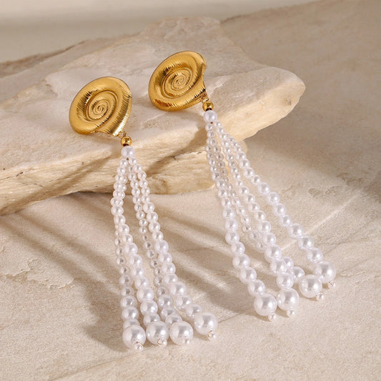 Conch-Shaped Earrings with Pearl