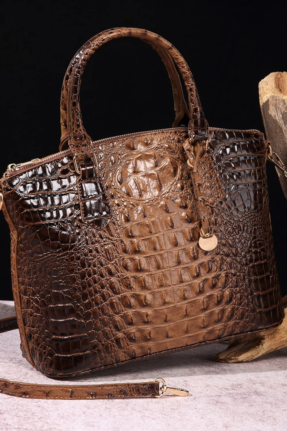 Stylish Crocodile-Pattern Leather Handbag