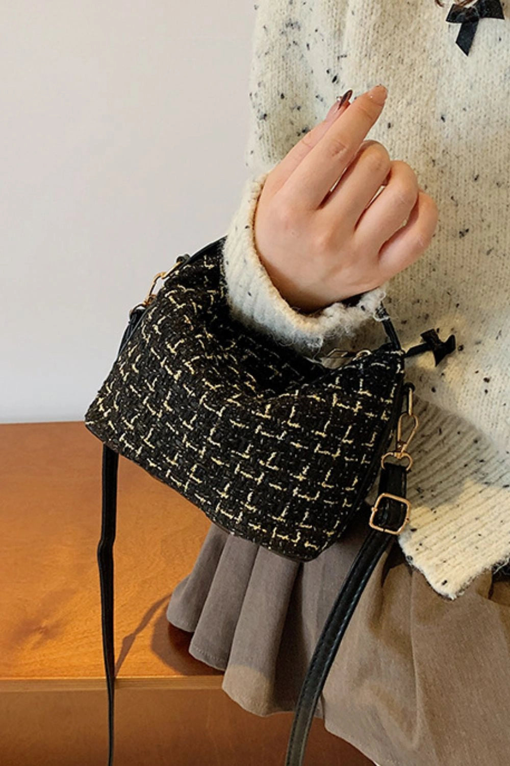 Elegant Tweed Shoulder Bags