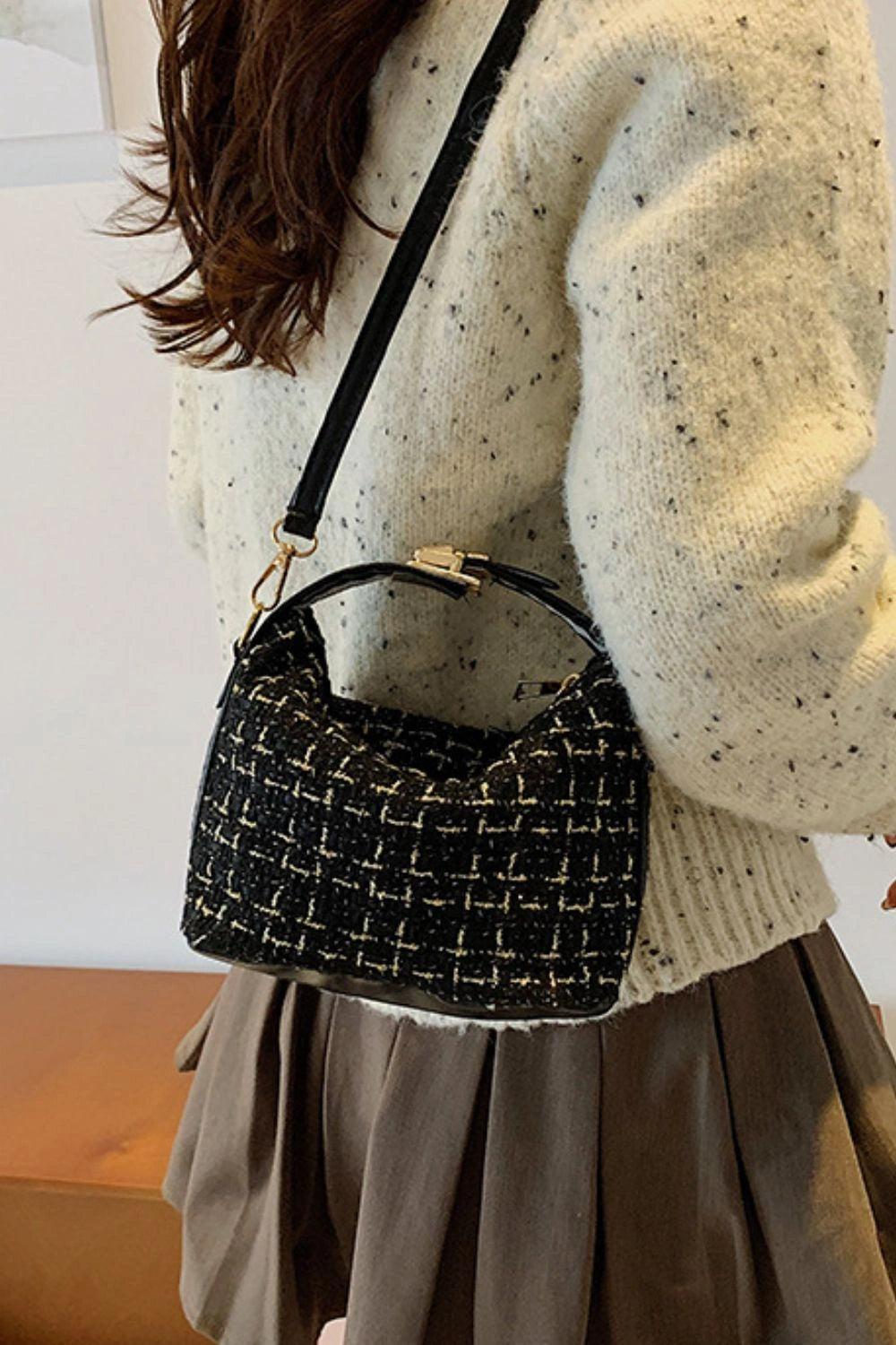 Elegant Tweed Shoulder Bags