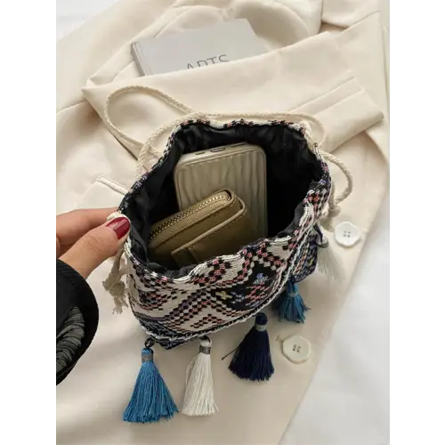 Boho Chic Tassel Spaghetti Strap Shoulder Bag for Summer Adventures