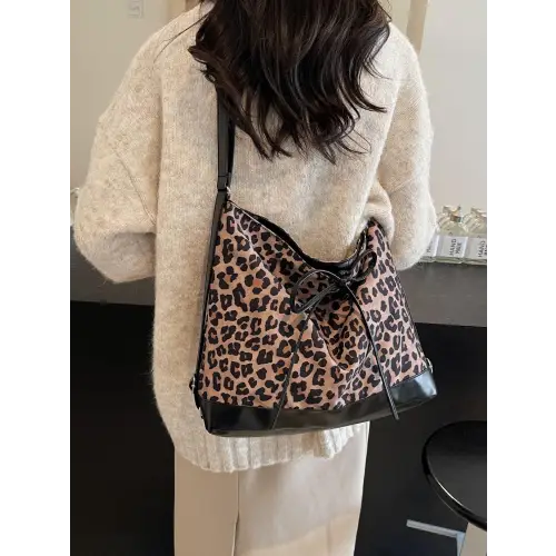 Chic Leopard Dual Purpose Crossbody Bag for Trendy Style