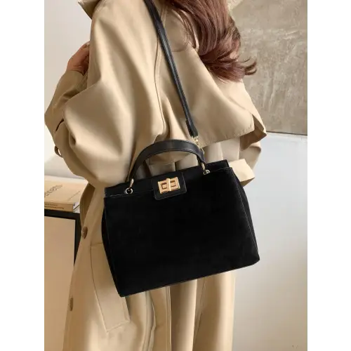 Chic Handbags with Gold Clasps and Removable Straps