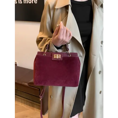 Chic Handbags with Gold Clasps and Removable Straps