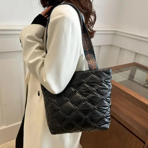 Chic Strap Quilted Handbag with Stylish Leather Printed Strap