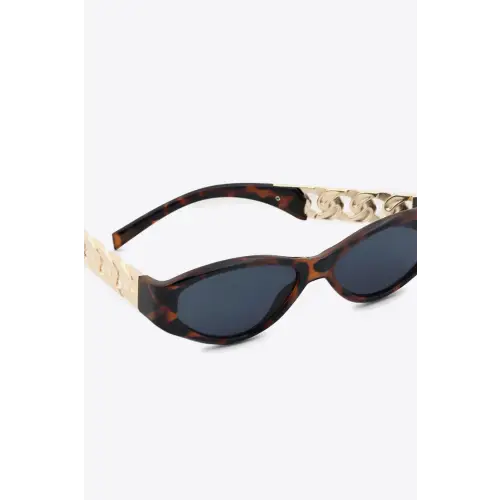 Chic Temple Cat Eye Sunglasses with Gold Chain Detail