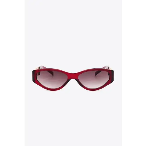 Chic Temple Cat Eye Sunglasses with Gold Chain Detail