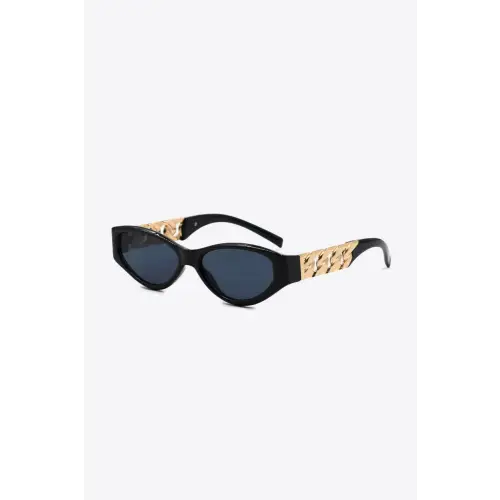 Chic Temple Cat Eye Sunglasses with Gold Chain Detail