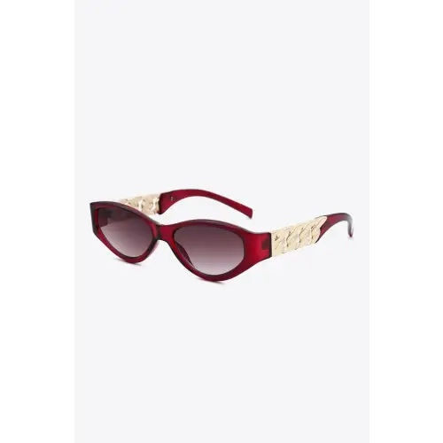 Chic Temple Cat Eye Sunglasses with Gold Chain Detail