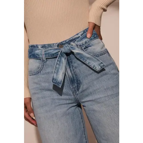 Medium Tied Wide Leg Jeans