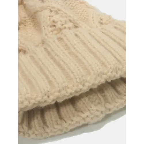 Roll Rim Cable-Knit Hat