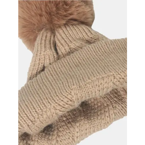 Cozy Pompom