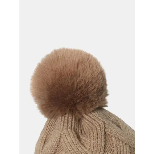 Cozy Pompom