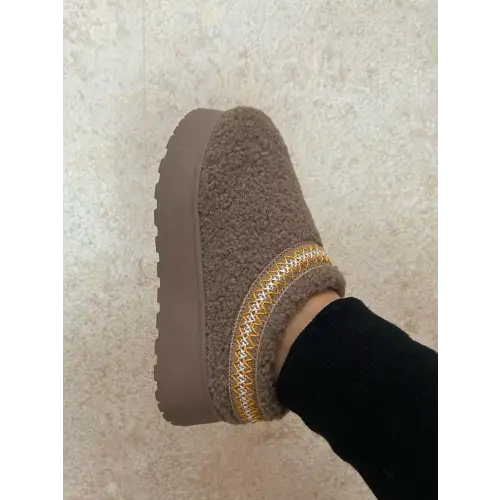 Cozy Embroidered Trim Platform Sherpa Boots Taupe