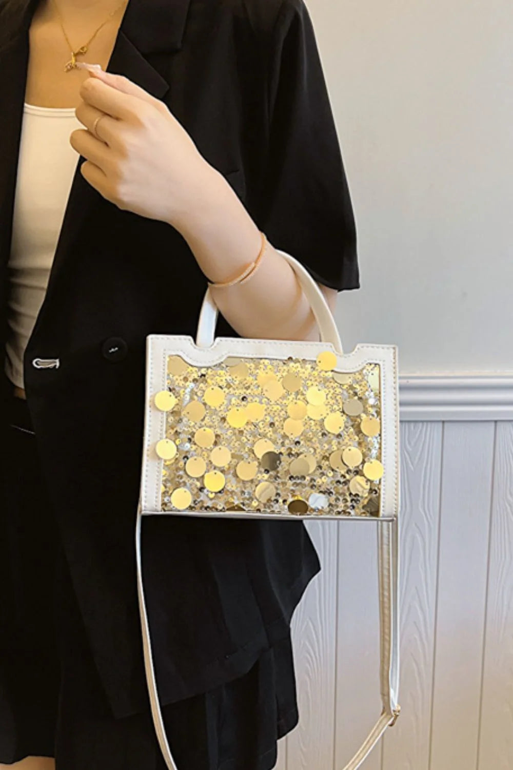 Dazzling PU Leather Sequin Handbag Shimmers