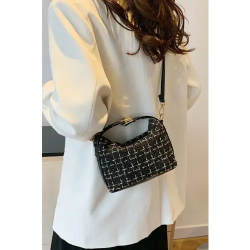 Elegant Tweed Shoulder Bags
