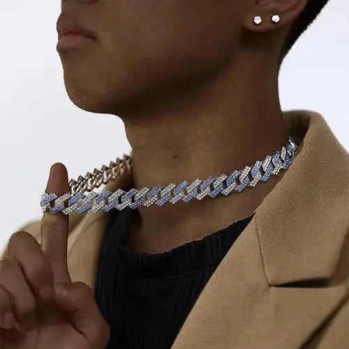 Fashionable Necklace Set