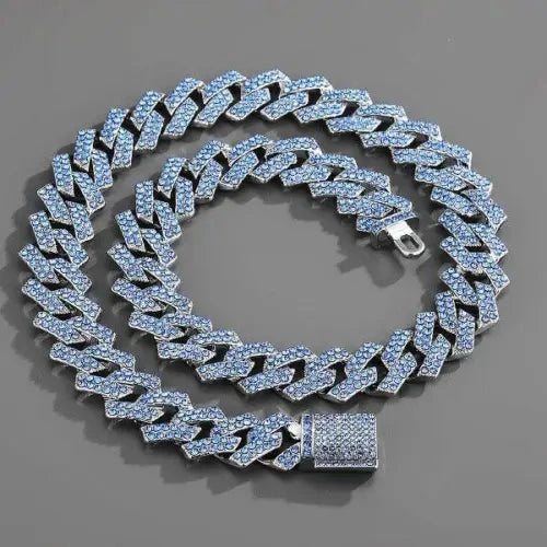 Fashionable Necklace Set