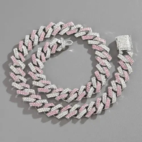 Fashionable Necklace Set