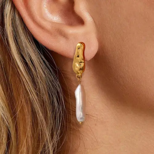 Geometric Pearl Earrings