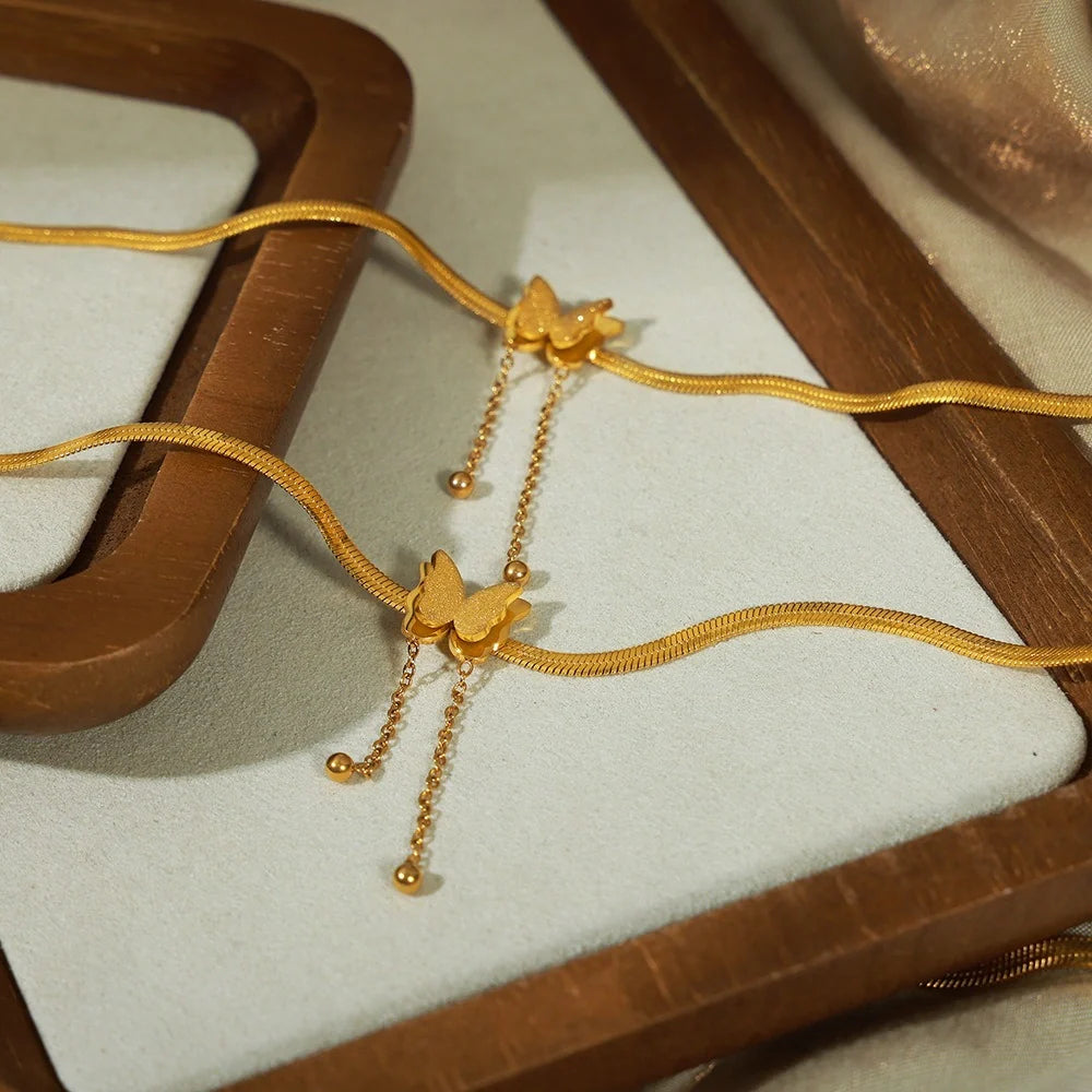 Gold exquisite and noble butterfly design beach style anklet