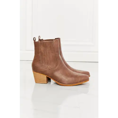 Chestnut Boots