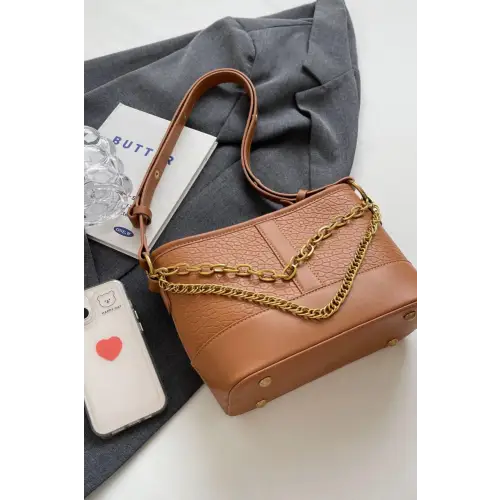 Luxe Brown Leather Shoulder Bag with Elegant Gold Chain Detail