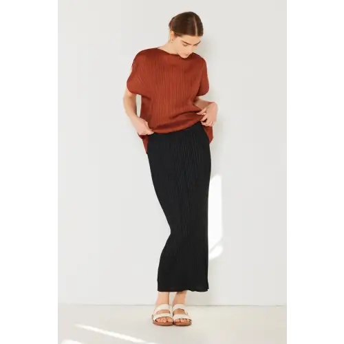 Pleated Midi Pencil Skirt