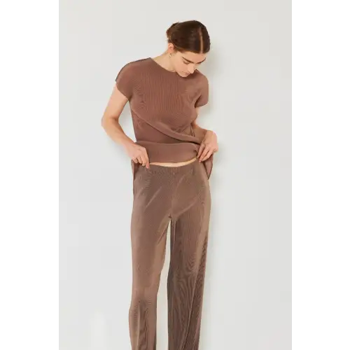 Rib Pleated Top