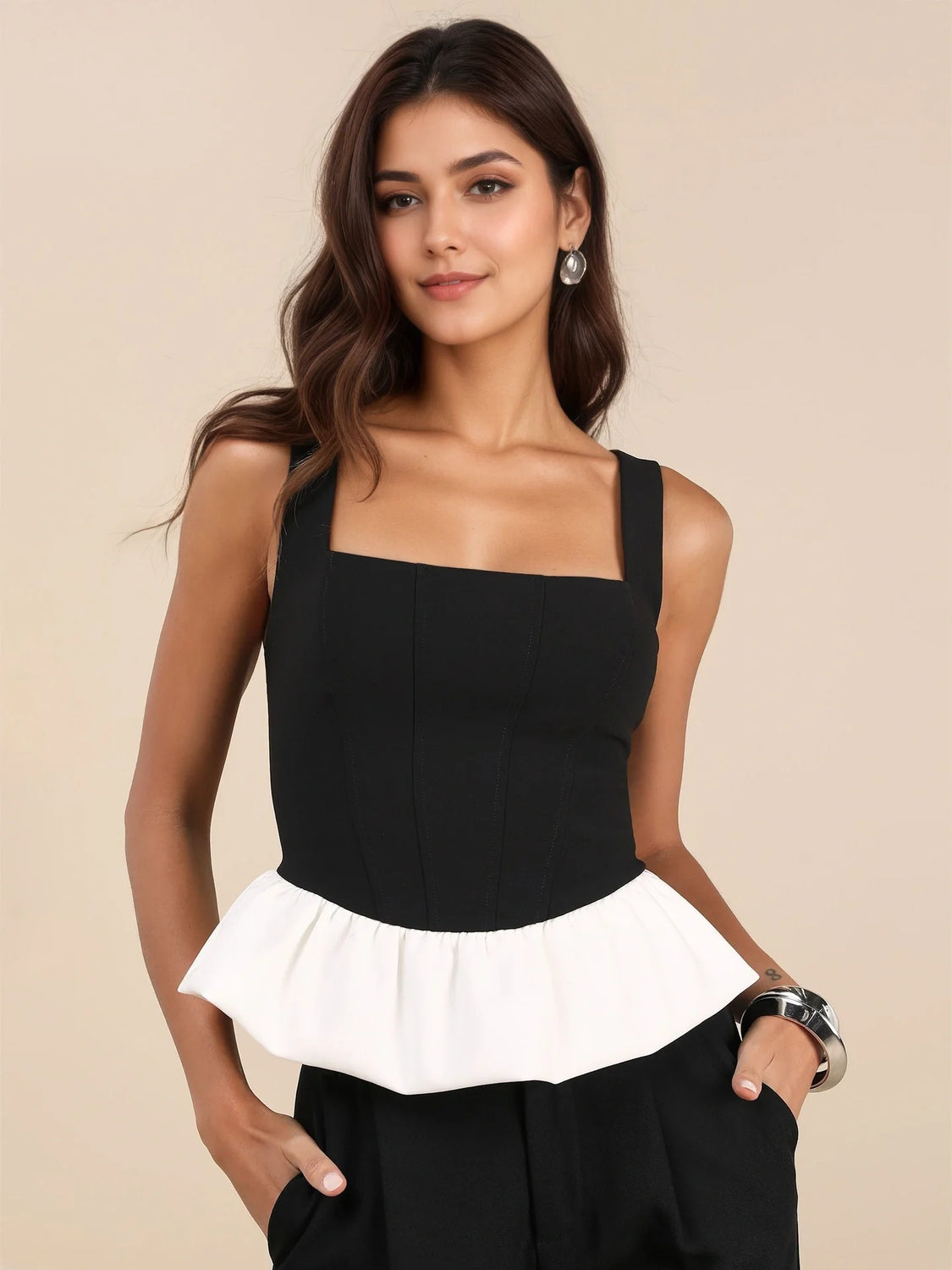 Peplum Black Top with Elegant Silhouette for Effortless Style and Versatile Wear