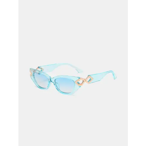 Sleek Black Cat-Eye Sunglasses with Gold Accents in Polycarbonate Frame