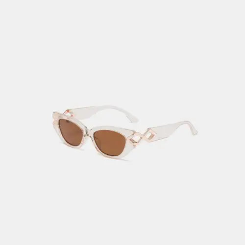 Sleek Black Cat-Eye Sunglasses with Gold Accents in Polycarbonate Frame