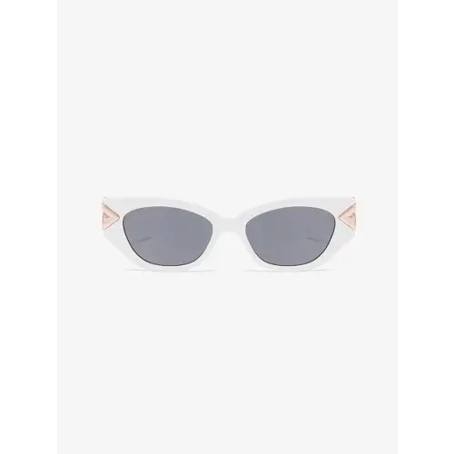 Sleek Black Cat-Eye Sunglasses with Gold Accents in Polycarbonate Frame
