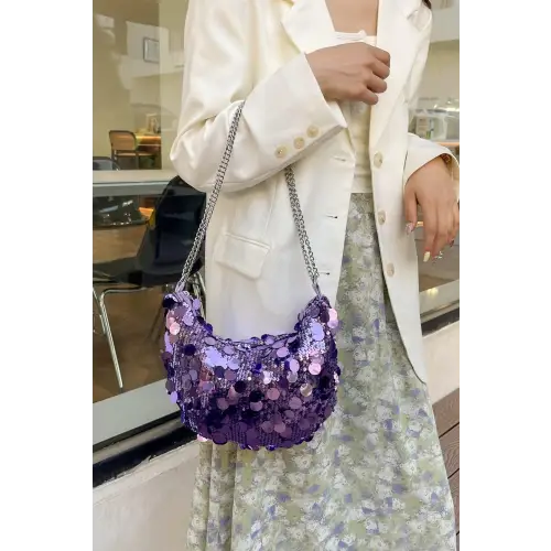 Sparkle in Style with Sequin Chain Crossbody Bags