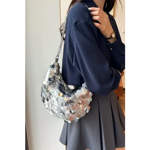 Sparkle in Style with Sequin Chain Crossbody Bags
