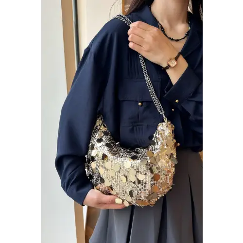 Sparkle in Style with Sequin Chain Crossbody Bags