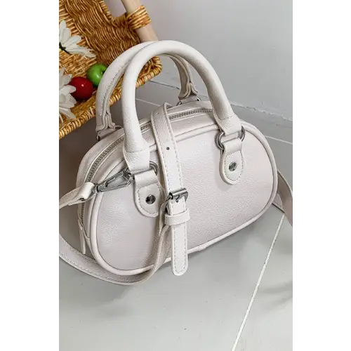 Stunning Gold Dome Leather Handbag Elevates Your Style