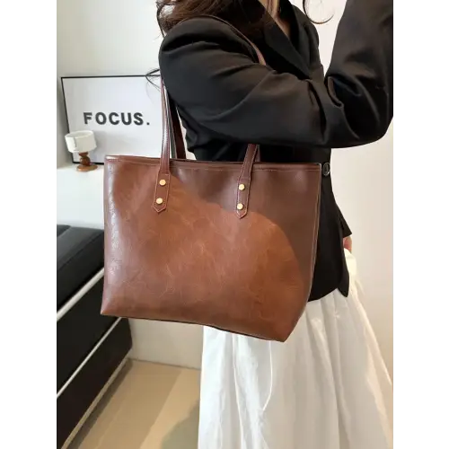 Stylish Black Leather Medium Shoulder Bag for Everyday Elegance