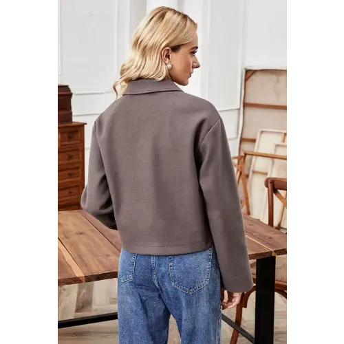 Stylish Collared Neck Jacket for the Modern Woman