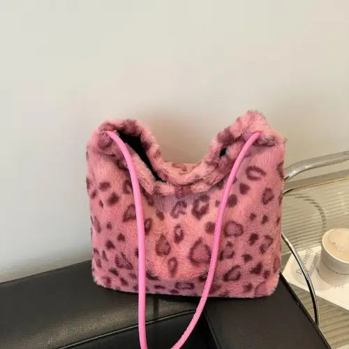 Trendsetting Leopard Furry Shoulder Bags for Fashion-Forward Style