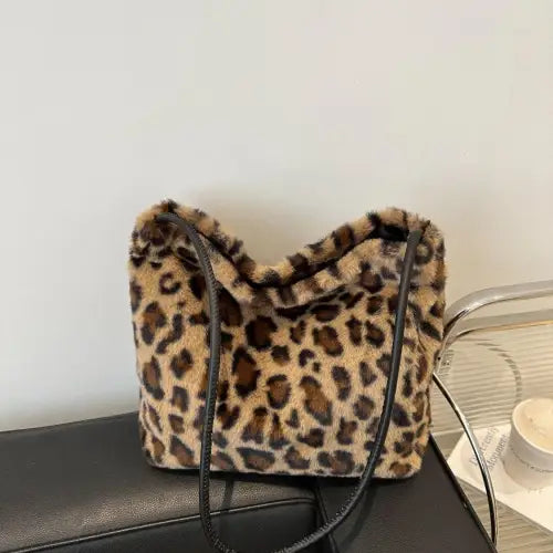 Trendsetting Leopard Furry Shoulder Bags for Fashion-Forward Style