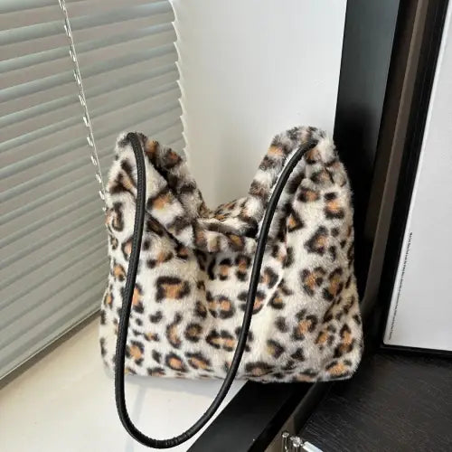 Trendsetting Leopard Furry Shoulder Bags for Fashion-Forward Style