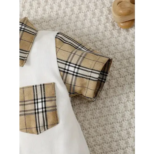 Trendy Two Piece Baby Outfit with Pockets for Little Ones