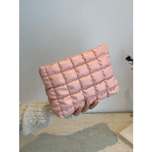 Vibrant Clutch