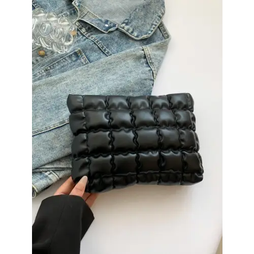 Vibrant Clutch