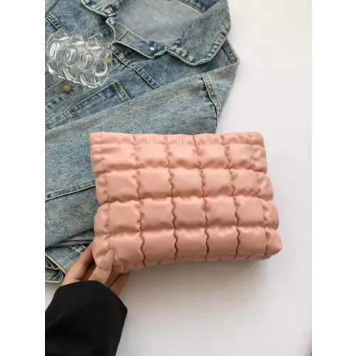 Vibrant Clutch