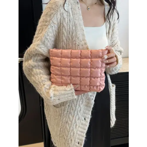 Vibrant Clutch