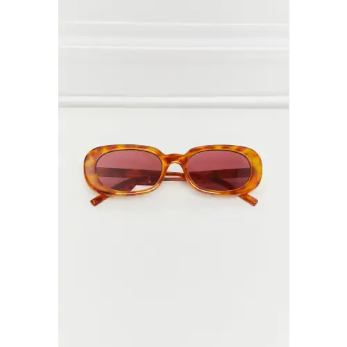 Tortoiseshell Oval Rim Sunglasses